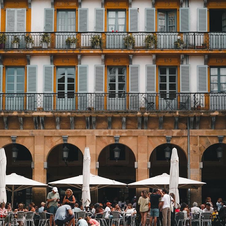 Family terraces and cafés for calm evenings in Madrid